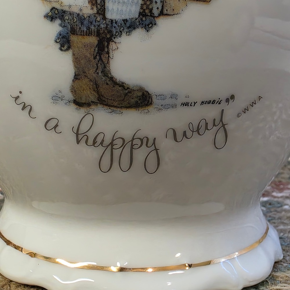 Vintage Holly Hobbie Teapot 9", "Start Each Day In A Happy Way" White 1973 - Picture 7 of 9